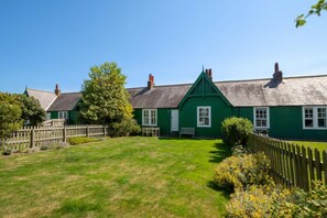 Exterior - 2 Bed in Bamburgh (oc-gd1345) (Bamburgh)