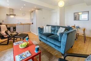 TV - 1 Bed in St. Just (oc-h31976) (Cape Cornwall)
