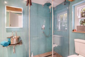 Towels - 3 Bed in St. Teath (oc-r31945) (Saint Teath)