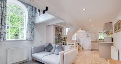 1 Bed in Whitby (oc-wa227)