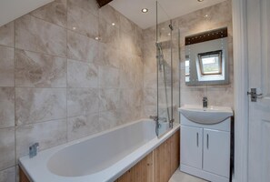 Towels - 1 Bed in Whitby (oc-wa227) (Grosmont)