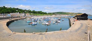 Marina - 3 Bed in Lyme Regis (oc-s31839) (Lyme Regis)