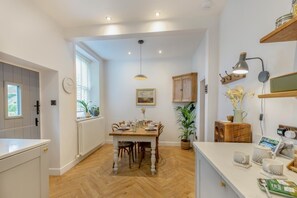 Dining - 3 Bed in Carperby (oc-ds058) (Carperby)