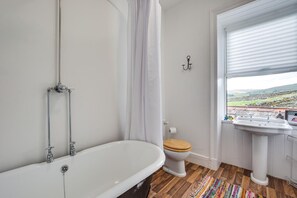 Hair dryer, towels - 3 Bed in Hawes (oc-ds959) (Hawes)