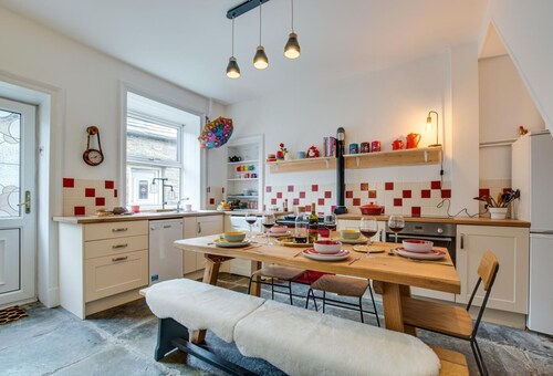 3 Bed in Hawes (oc-ds959)