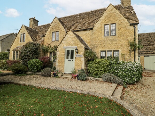 The Old Hall - Cotswolds