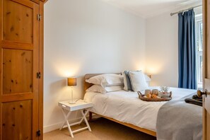 Free WiFi, bed sheets - 2 Bed in Niton (oc-b31835) (Niton)