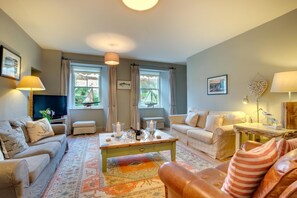 TV - 3 Bed in St. Levan (oc-p00784) (Saint Levan)