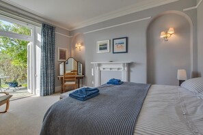 3 bedrooms, iron/ironing board, travel cot, free WiFi - 3 Bed in St. Levan (oc-p00789) (Saint Levan)