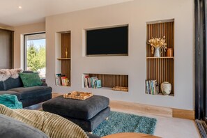 TV - 2 Bed in Austwick (oc-l31946) (Eldroth)