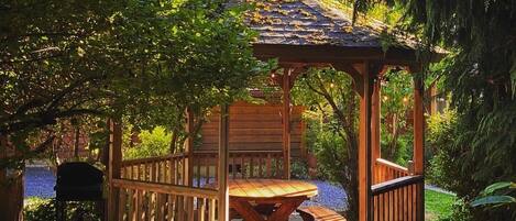 屋外ダイニングエリア