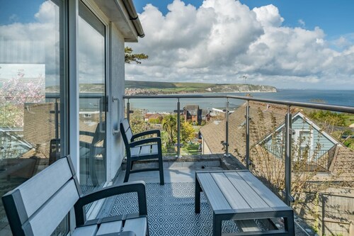 3 Bed in Swanage (oc-g31981)