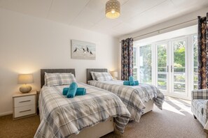 3 bedrooms, free WiFi, bed sheets