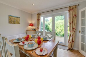 Dining - 2 Bed in Old Hunstanton (oc-2036) (Hunstanton)