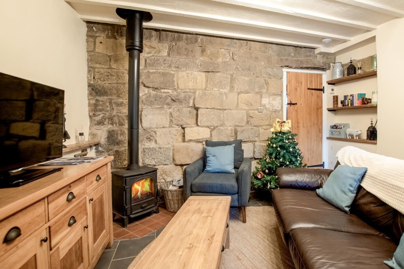 تلفزيون، مدفأة