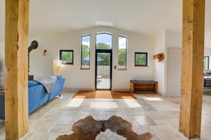 Interior - 5 Bed in Briston (oc-2005) (Briston)