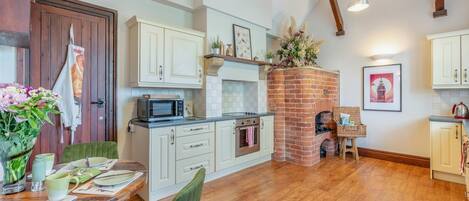 Microwave, oven, cookware/dishes/utensils