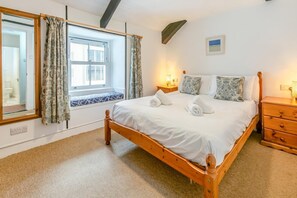 2 bedrooms, travel cot, free WiFi, bed sheets - 2 Bed in St. Ives (oc-b31979) (St Ives)