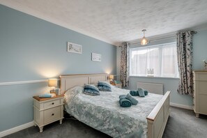 3 bedrooms, iron/ironing board, free WiFi, bed sheets - 3 Bed in Mundesley (oc-n31878) (Mundesley)
