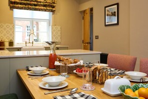 Dining - Butler's Quarters (Matlock)