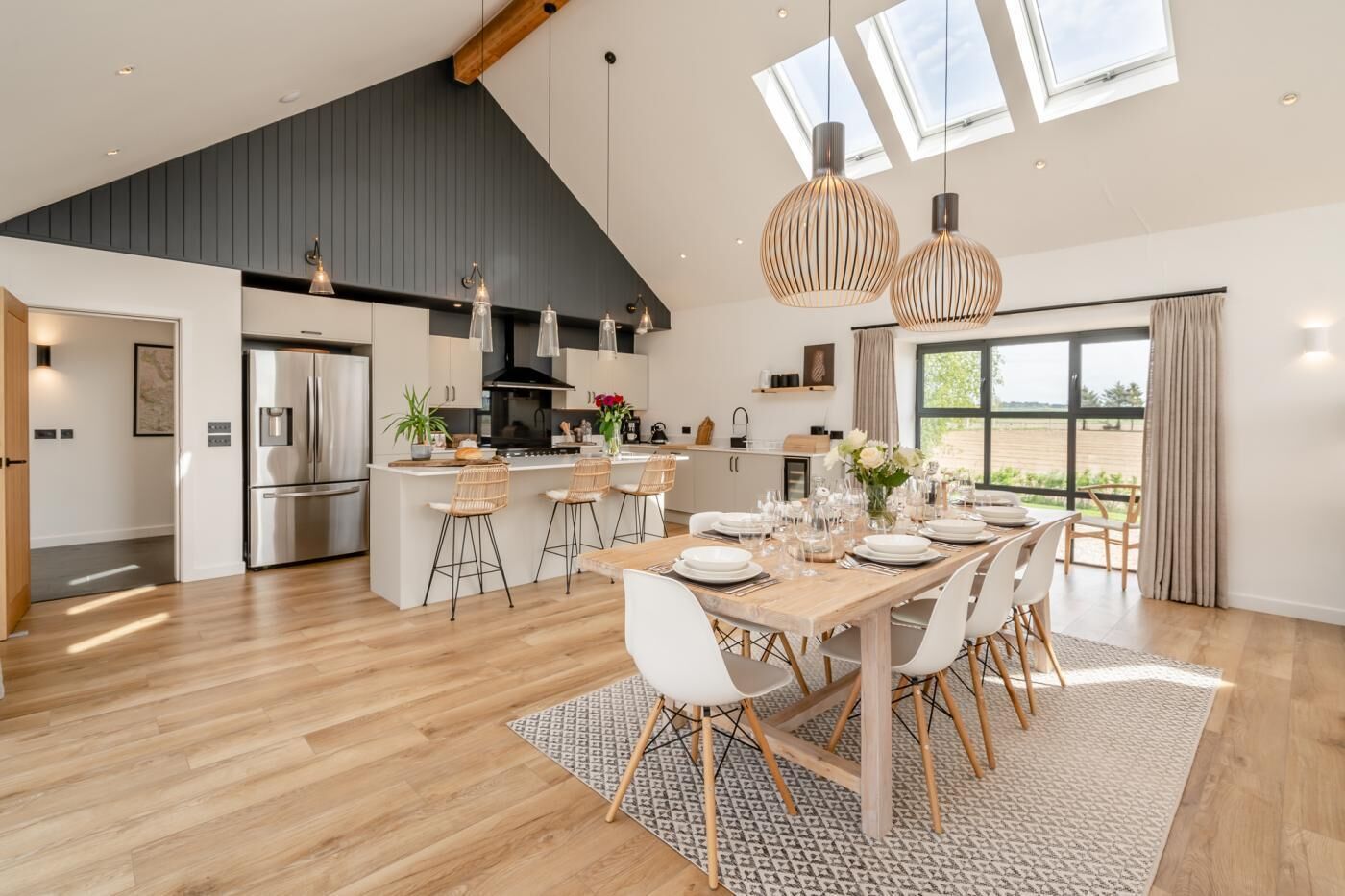 Mikrowelle, Ofen, Geschirrspüler, Kochgeschirr/Geschirr/Besteck