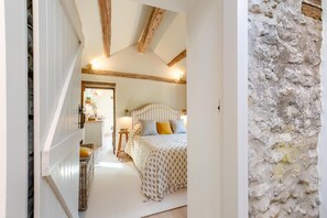 Bügeleisen/Bügelbrett, kostenloses WLAN, Bettwäsche