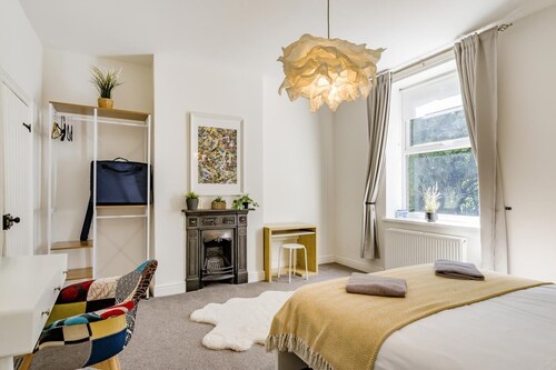 3 Bed in Whaley Bridge (oc-h31967)