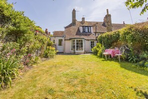 Outdoor dining - 3 Bed in Sandwich (oc-c32051) (Sandwich)
