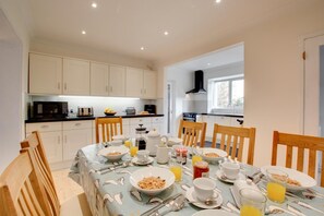 Dining - 4 Bed in Cromer (oc-2069) (Cromer)