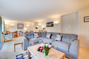 TV - 4 Bed in Cromer (oc-2069) (Cromer)