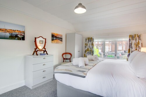 4 Bed in Cromer (oc-2069)