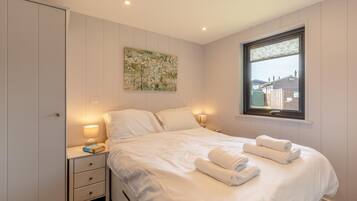 Fer et planche à repasser, Wi-Fi gratuit, draps fournis