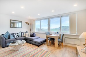 TV - 1 Bed in Limeslade (oc-hh387) (The Mumbles)
