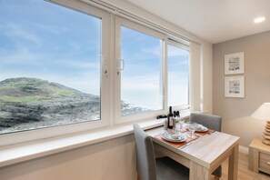 Dining - 1 Bed in Limeslade (oc-hh387) (The Mumbles)