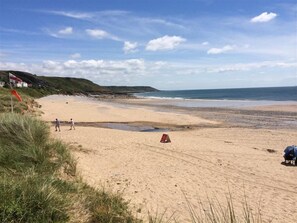 Beach - 4 Bed in Port Eynon (oc-hh9905) (Port Eynon)