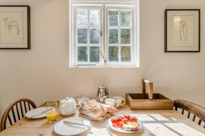 Dining - 2 Bed in Durweston (oc-o31978) (Durweston)