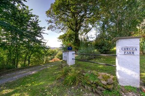 Property grounds - 2 Bed in Felindre (oc-hh39) (Felindre)