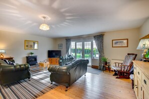 TV - 2 Bed in Felindre (oc-hh39) (Felindre)