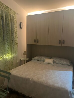 1 dormitori, wifi i roba de llit 