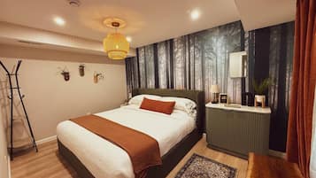 2 bedrooms, iron/ironing board, WiFi (free), bed sheets