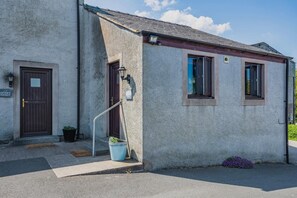 Exterior - 1 Bed in Isel (oc-b32075) (Setmurthy)