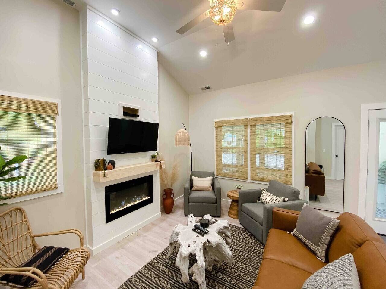 智能電視、壁爐