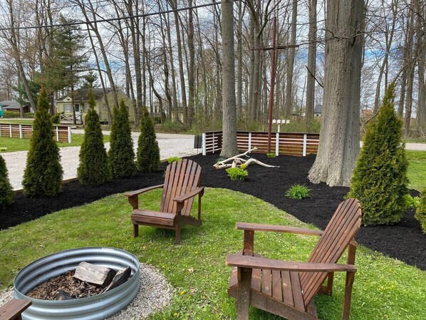 المنطقة المحيطة بالمنشأة