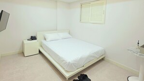Chambre Standard double | Espace de travail pour ordinateurs portables, accès au Wi-Fi (inclus)