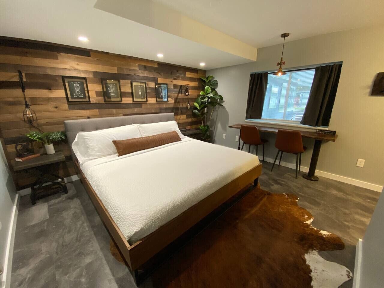 1 habitación, escritorio, tabla de planchar con plancha y wifi gratis 