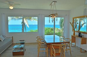 Interior - 2-Bedroom apartment in awesome Isla Mujeres with AC (Isla Mujeres)