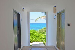 Interior - 2-Bedroom apartment in awesome Isla Mujeres with AC (Isla Mujeres)