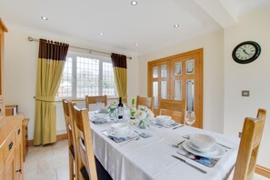 Dining - 3 Bed in Gower (oc-hh23) (Port Eynon)