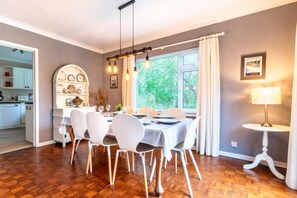 Dining - 4 Bed in Swansea (oc-hh642) (Mayals)