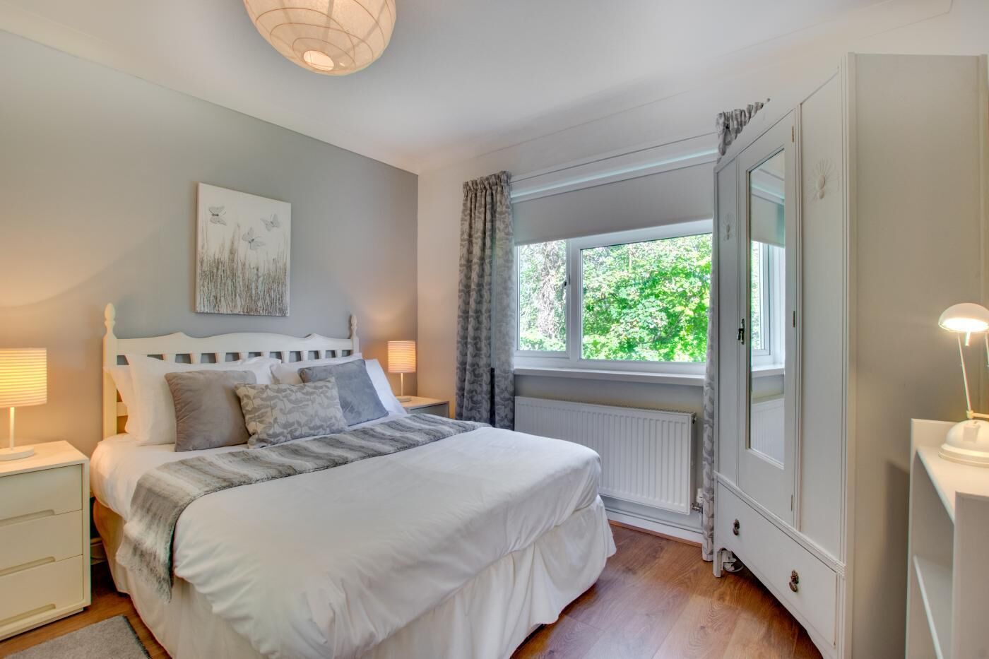 مكواة/لوح كي وواي فاي مجانًا وملاءات أسرّة